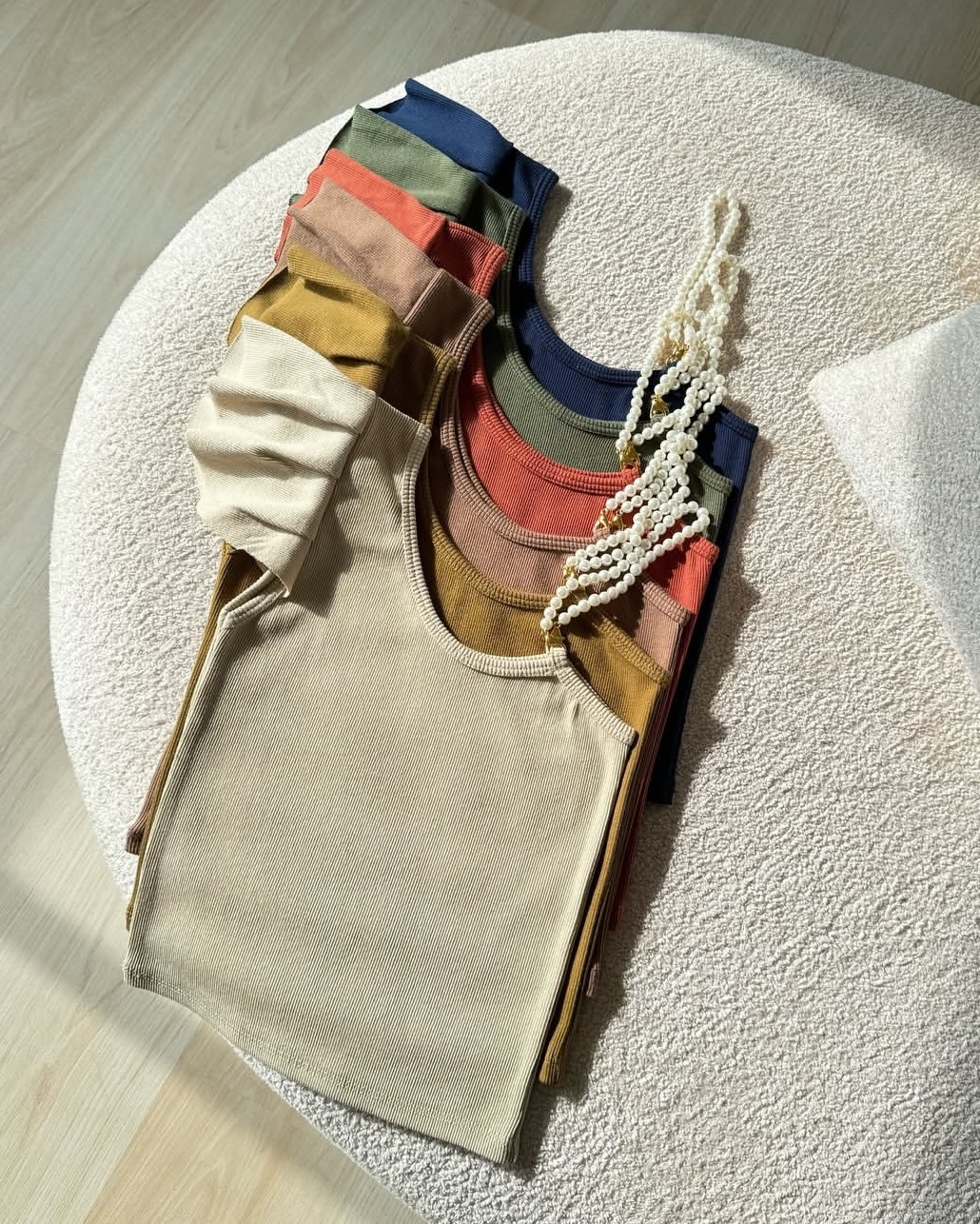 کراپ بند مرواریدی رومی کرکره ای زنانه فری سایز